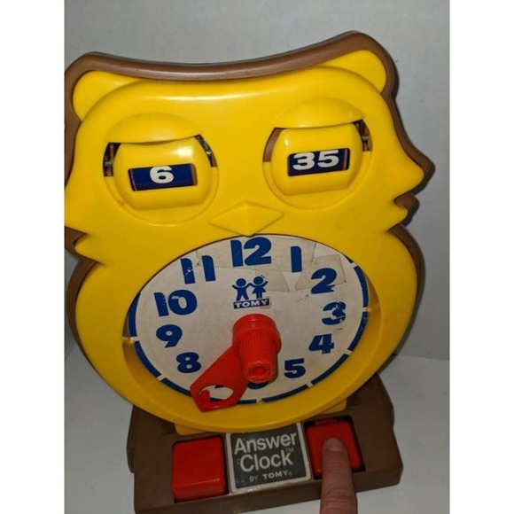 Vintage Tomy Answer Clock Toy Owl Helping with Telling Time Rare Toy Teaching - Picture 2 of 6